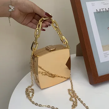 2022 Тренд дизайнер съединител чанта злато сребро PVC кутия дизайн парти вечер верига рамо Crossbody чанти Мини портмонета и чанти