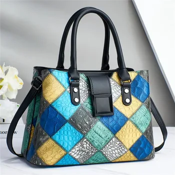 2023 Голям капацитет жени Totes чанта пачуърк дизайн чанти за жени дами рамо пазарски чанти