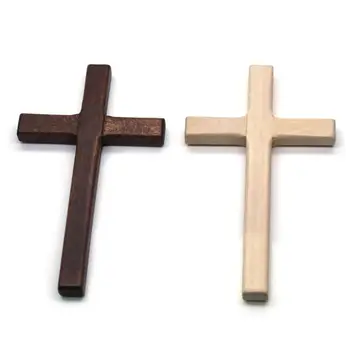 2бр Ръчно изработени дървени кръстове Разпятие Исус Христос Орнаменти Религиозен чар Изработка на висулка