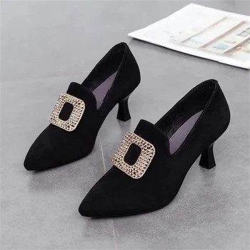 Cresfimix Zapatos De Mujer Дамска мода Заострени пръсти Черен велур Обувки за токчета Дамски класически комфортни глезенни помпи A1523