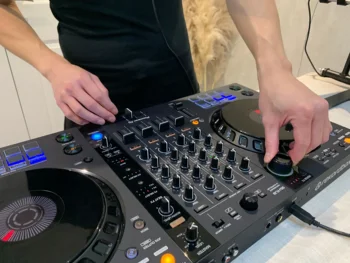 ЛЯТНА ОТСТЪПКА ОТ ПРОДАЖБИТЕ НА 2022 Pioneer DJ DDJ-FLX6 4-палубен Rekordbox и Serato DJ контролер