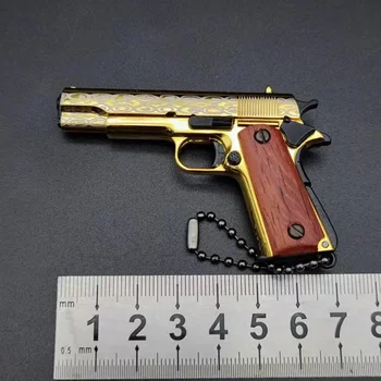 Нов 1:3 Mini Colt 1911 пистолет модел масивна дървена дръжка сплав метален ключодържател разглобяеми фалшиви пистолет колекция висулки за момчета подарък