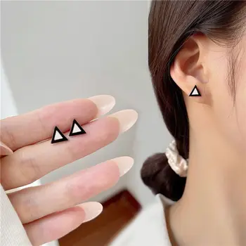 Пънк Модерен триъгълник Геометрични подаръци за мъже жени Stud обеци капка обеци ухо бижута корейски висулка обеци