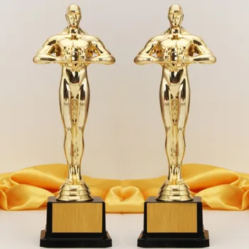 Реплика Оскар трофей награди 18/21/26см позлатени малки златни статуя парти тържества подарък сувенир за отборно спортно състезание