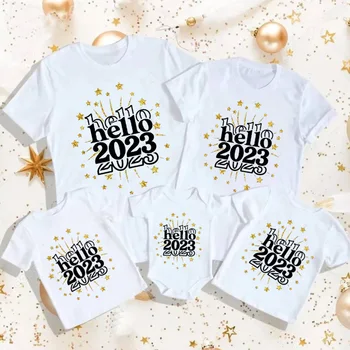 Семейни ризи Честита Нова Година Здравейте 2023 Съвпадение на тоалети Здравейте парти риза облекло Малко дете бебешки дрехи двойка съвпадение облекло