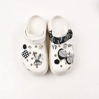 Талисмани за обувки за Crocs DIY нит лък заешки уши подвижна декорация катарама за крок обувки чар аксесоари деца момичета подарък
